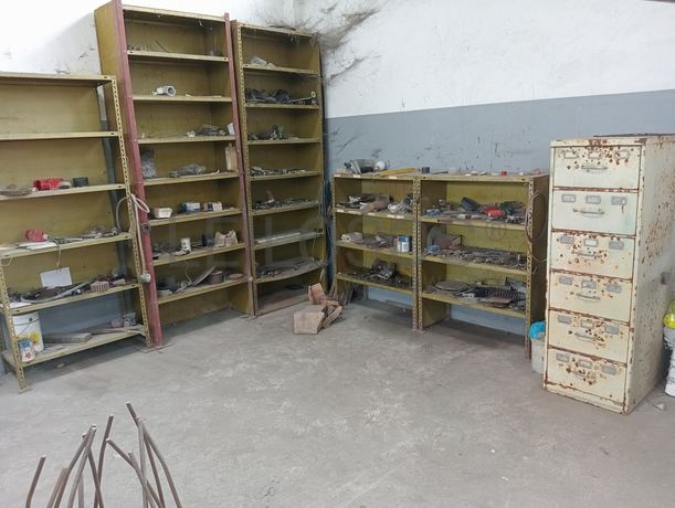 Fabrico de Redes e Vedações: Máquinas, Equipamentos, Stock e Matéria-prima