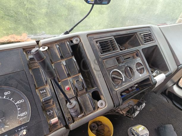 Volvo FL 619-65 · Ano 1999