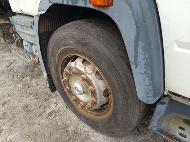 Volvo FL 619-65 · Ano 1999