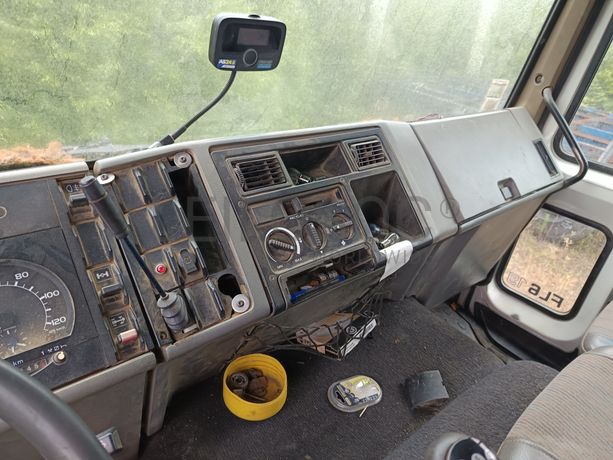 Volvo FL 619-65 · Ano 1999