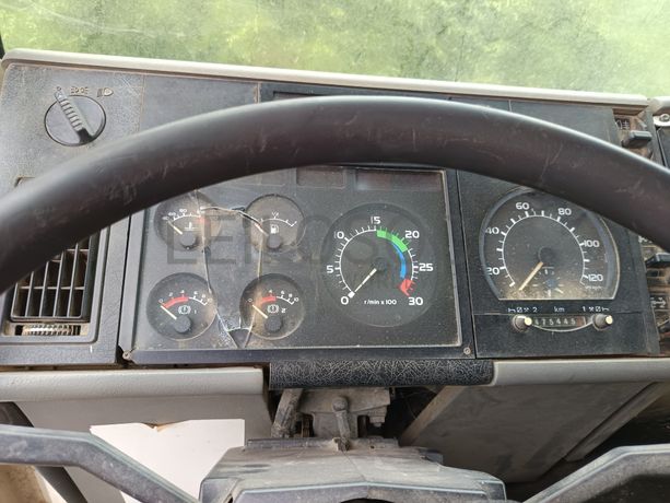 Volvo FL 619-65 · Ano 1999