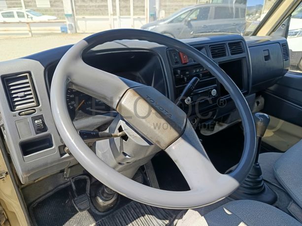 Toyota Dyna 150 · Ano 1998