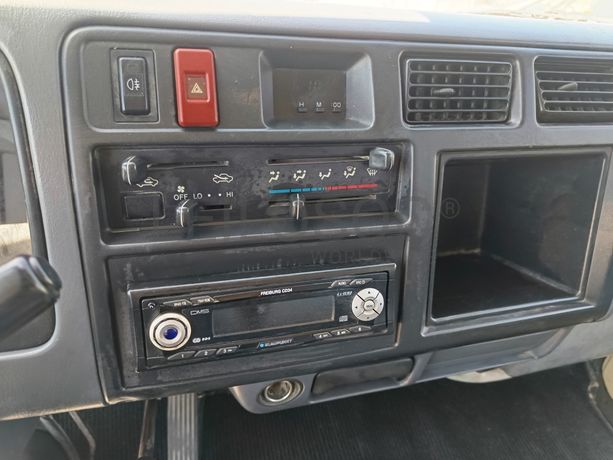 Toyota Dyna 150 · Ano 1998