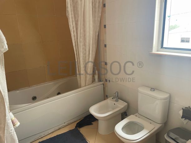 Moradia V4 com logradouro · Quinta do Conde, Sesimbra