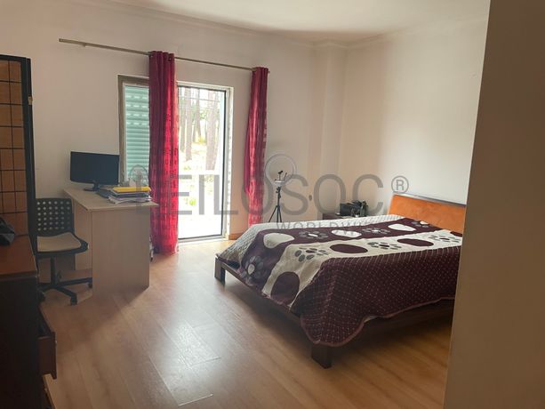 Moradia V4 com logradouro · Quinta do Conde, Sesimbra