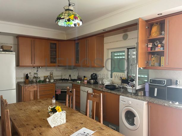 Moradia V4 com logradouro · Quinta do Conde, Sesimbra