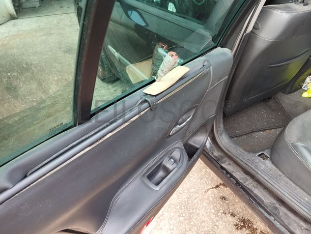 Renault Laguna 2.0 DCi · Ano 2006