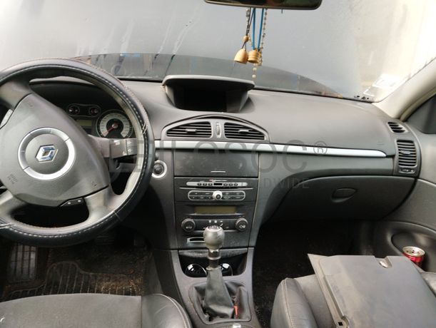 Renault Laguna 2.0 DCi · Ano 2006