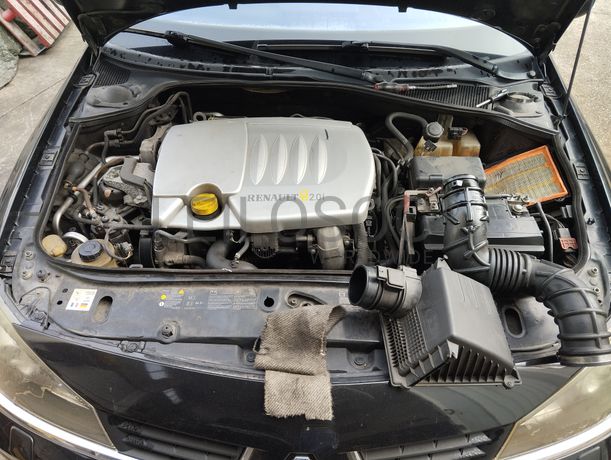 Renault Laguna 2.0 DCi · Ano 2006