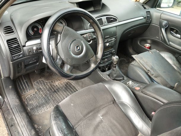 Renault Laguna 2.0 DCi · Ano 2006