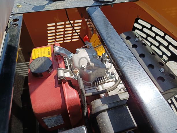 Mini Giratória JPC HT12 · Ano 2024