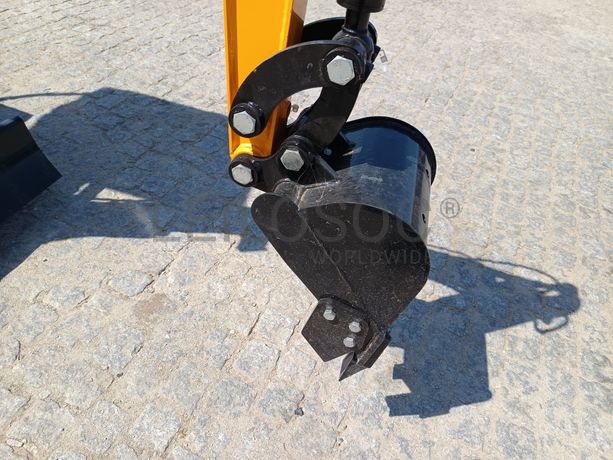 Mini Giratória JPC HT12 · Ano 2024