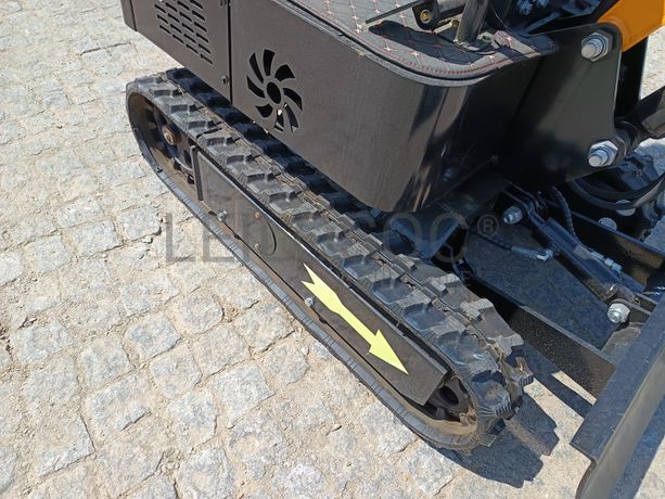 Mini Giratória JPC HT12 · Ano 2024