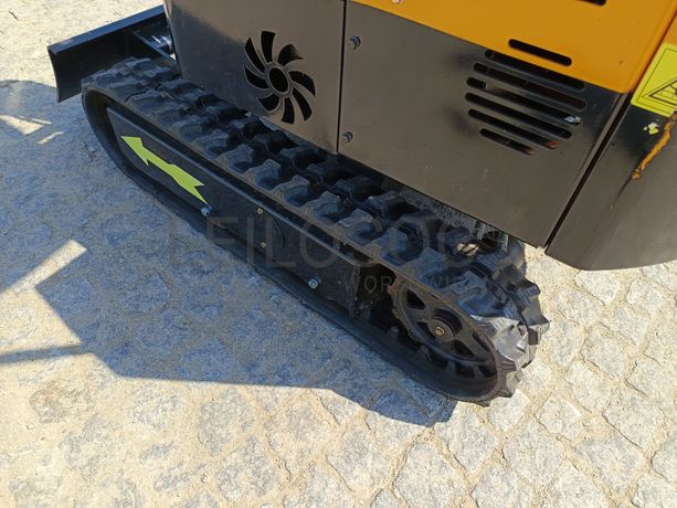 Mini Giratória JPC HT12 · Ano 2024