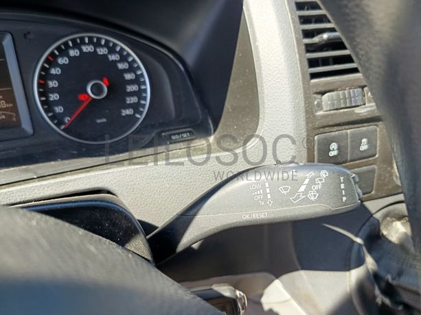 Volkswagen Kombi · Ano 2013