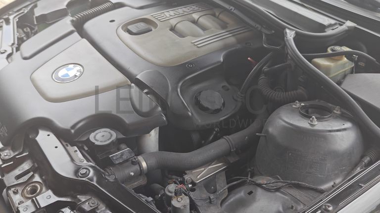 BMW 320D · Ano 2002