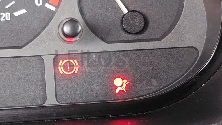 BMW 320D · Ano 2002