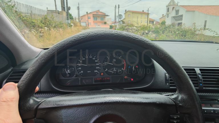 BMW 320D · Ano 2002