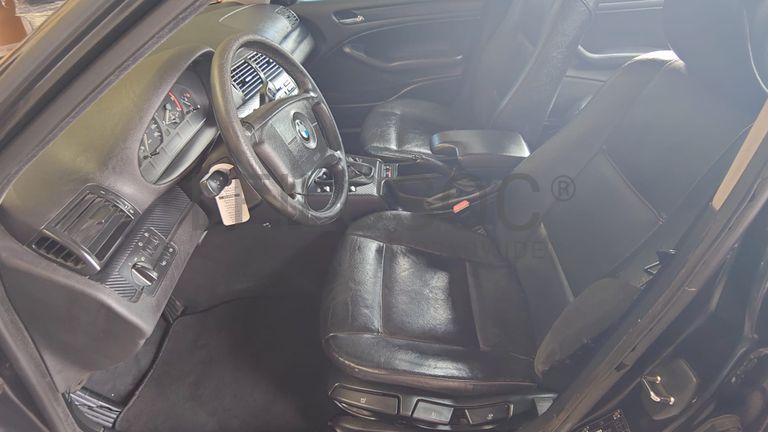 BMW 320D · Ano 2002