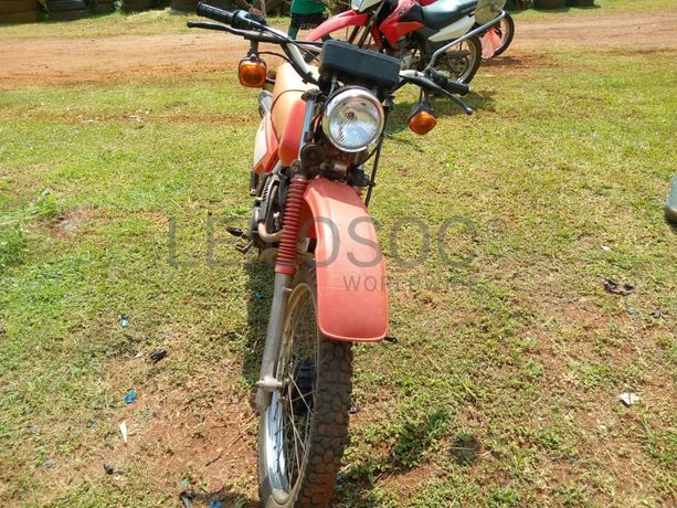 Motorcycle - Honda XL 122