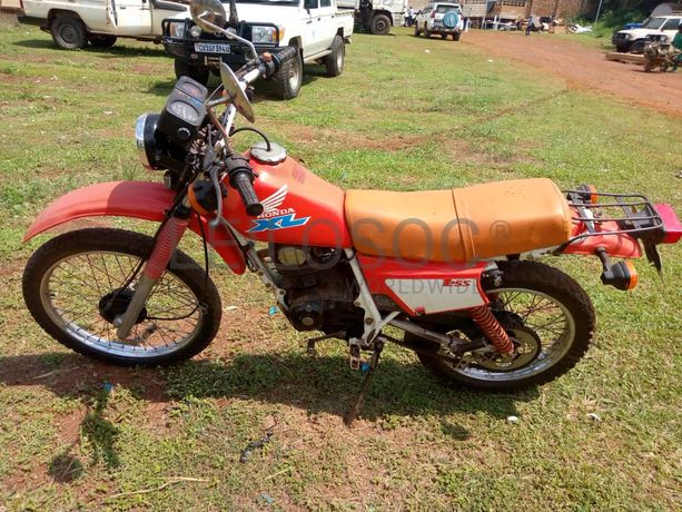 Motorcycle - Honda XL 122