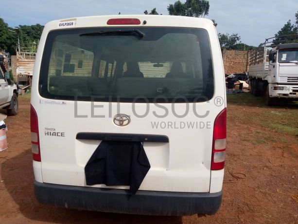Toyota Hiace Mini Bus