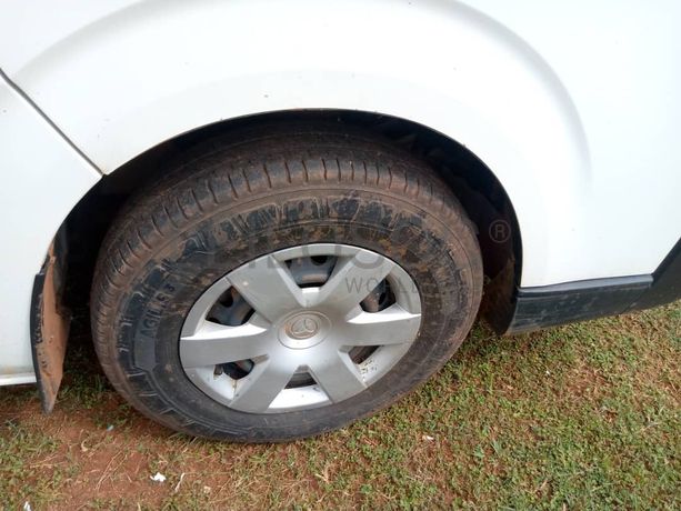 Toyota Hiace Mini Bus