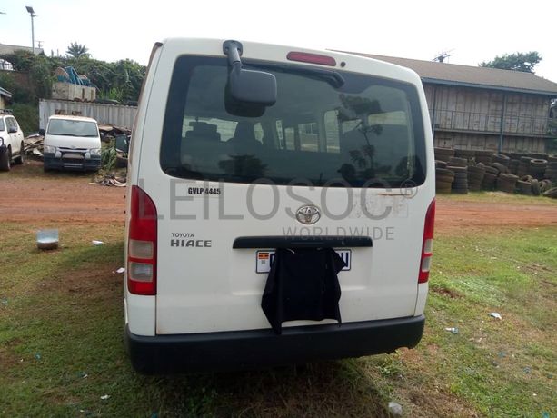 Toyota Hiace Mini Bus