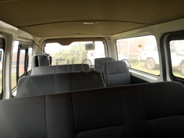 Toyota Hiace Mini Bus