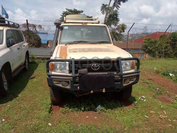 Toyota Landcruiser Hard Top HZJ76R-RKMRS 2018