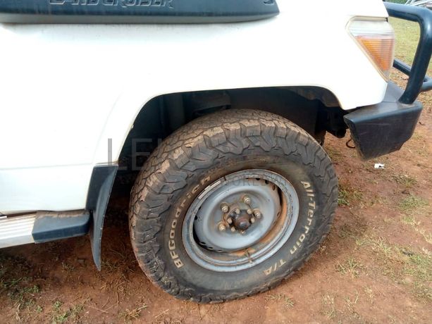 Toyota Landcruiser Hard Top HZJ76R-RKMRS 2017