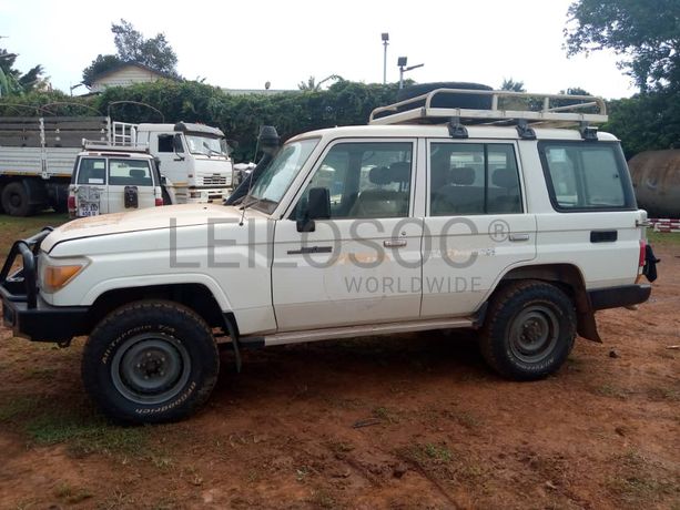 Toyota Landcruiser Hard Top HZJ76R-RKMRS 2017