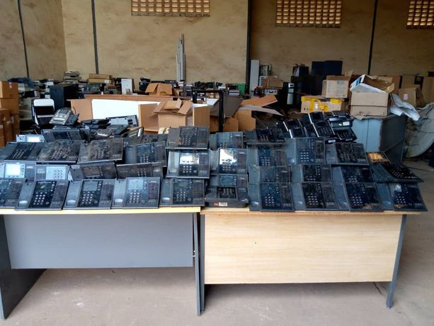 184 Used Deskphones