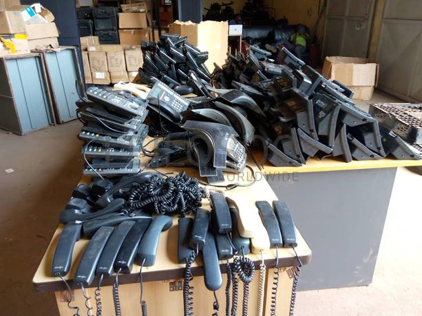 184 Used Deskphones