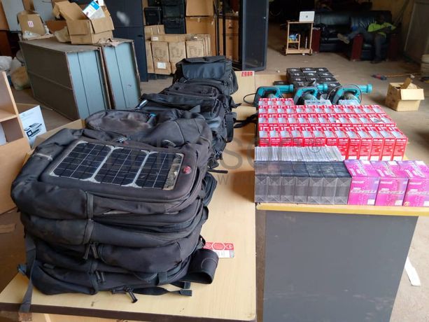 IT Accessories: Laptop Bags, Power Banks, Media & Tools