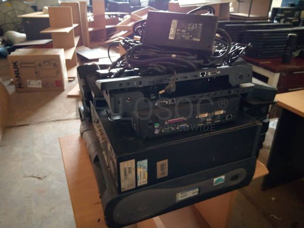 IT: Docking Stations, Laptop Cables & CPUs