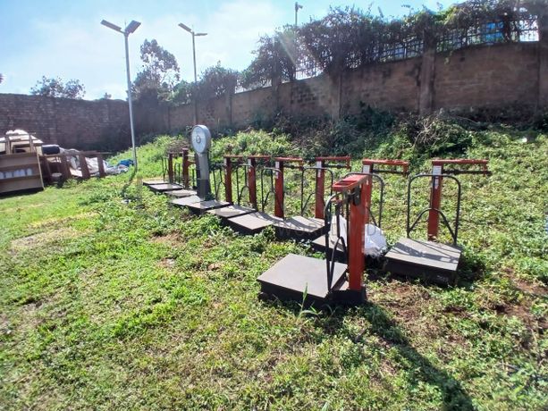 Weighing Scales: Avery, Salter Albion & Vetta Maachi