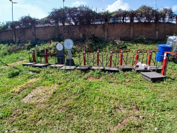 Weighing Scales: Avery, Salter Albion & Vetta Maachi