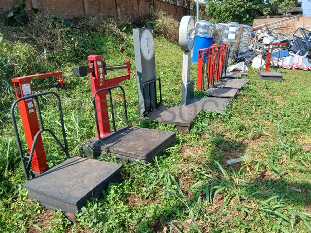 Weighing Scales: Avery, Salter Albion & Vetta Maachi