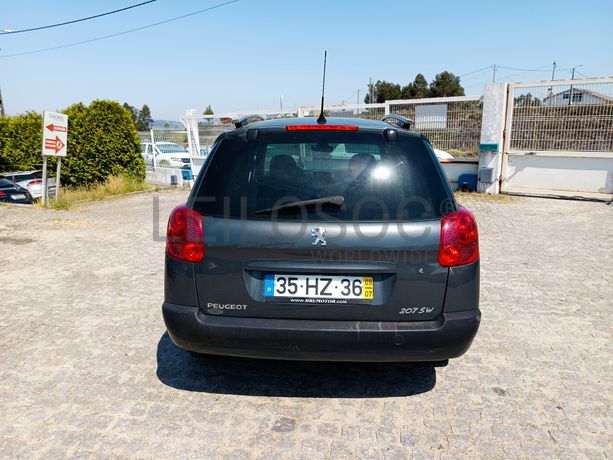 Peugeot 207 · Ano 2009