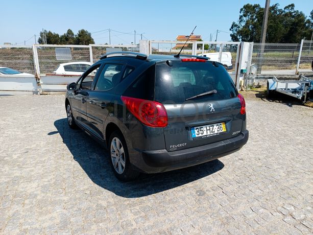 Peugeot 207 · Ano 2009