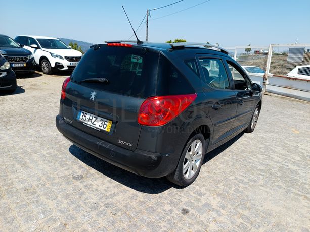Peugeot 207 · Ano 2009