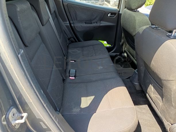 Peugeot 207 · Ano 2009