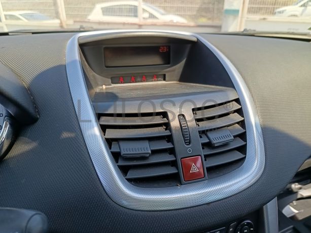 Peugeot 207 · Ano 2009