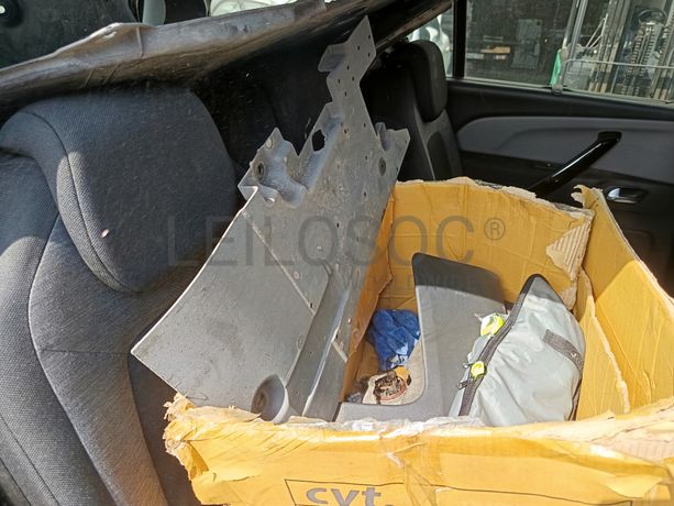 Citroën Grand C4 Space Tourer 1.6 Blue HDI · Ano 2018