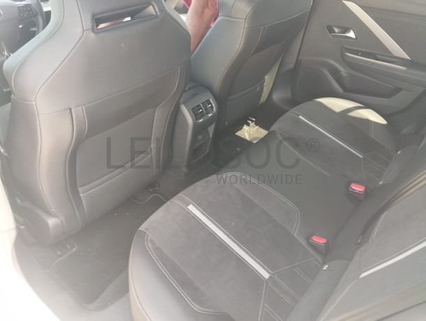 Opel Astra 1.6 Híbrido · Ano 2023