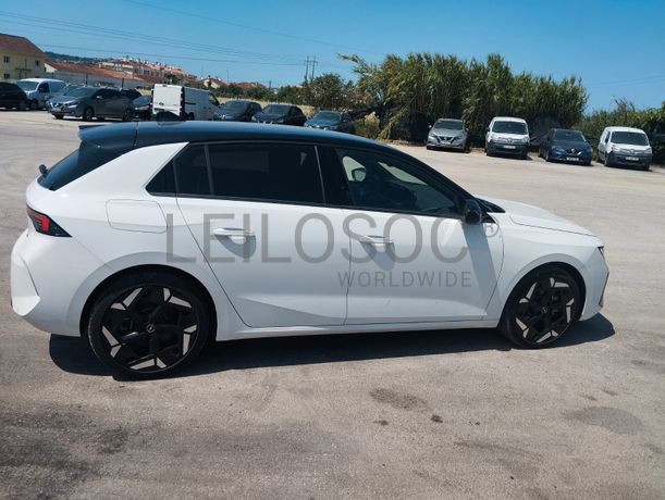 Opel Astra 1.6 Híbrido · Ano 2023