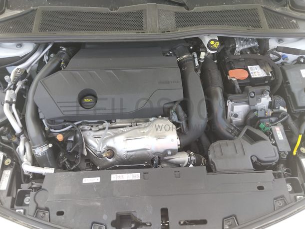 Opel Astra 1.6 Híbrido · Ano 2023