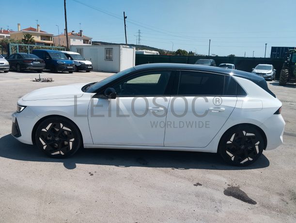 Opel Astra 1.6 Híbrido · Ano 2023