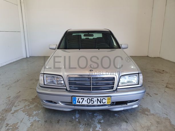 Mercedes-Benz C220 CDI · Ano 1998